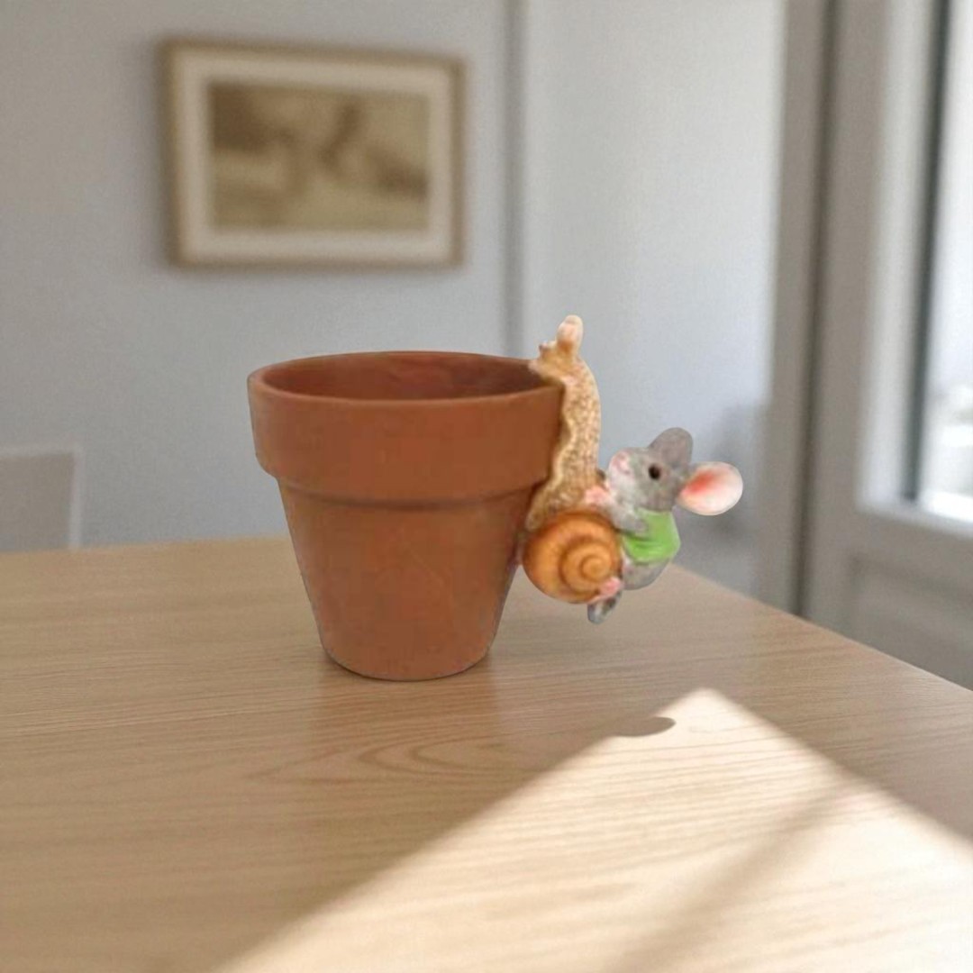 Mouse and Snail on Pot Planter - Sproutwell Decor